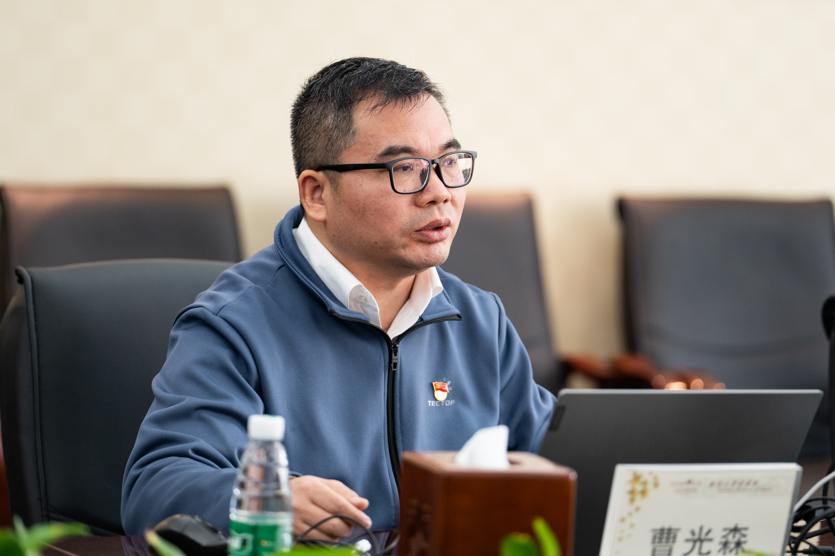 DSC_2368(1).jpg DSC_2368(1).jpg